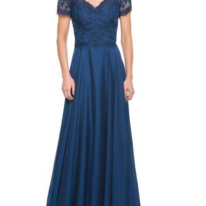 NWT La Femme Midnight Blue Beaded Lace V-Neck Gown
